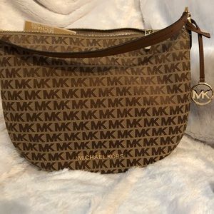 Micheal Kors Hobo